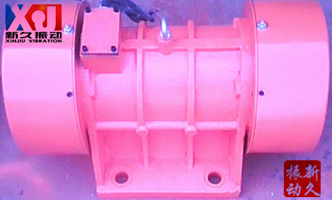 振動(dòng)電機(jī) 振動(dòng)電機(jī)