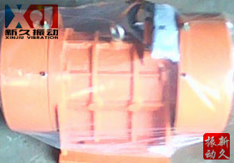 振動(dòng)電機(jī) 振動(dòng)電機(jī)